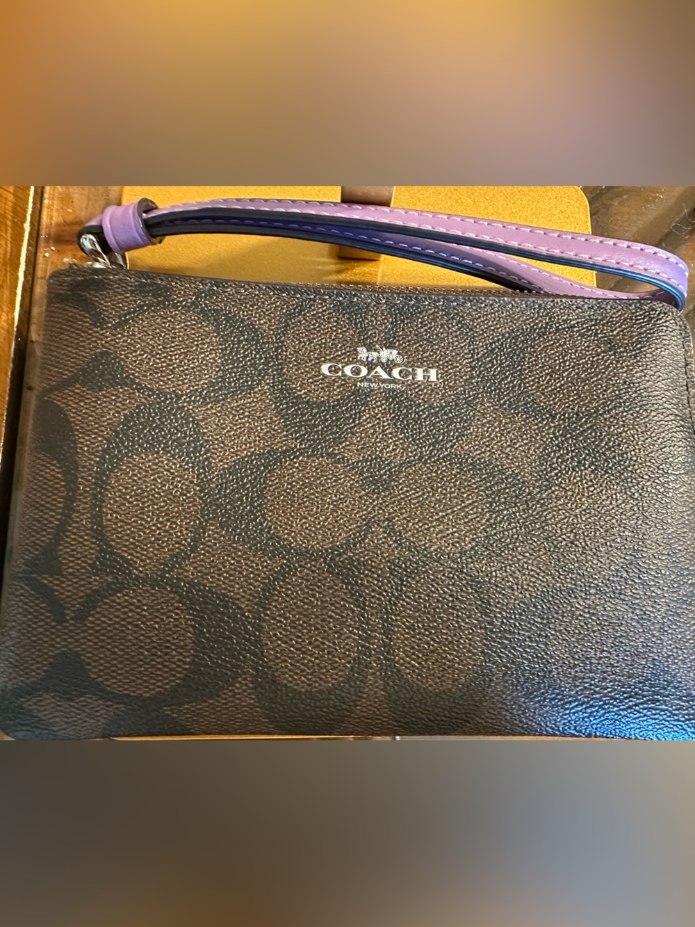 👑 Coach Corner Zip Wristlet in Colorblock Signature Canvas